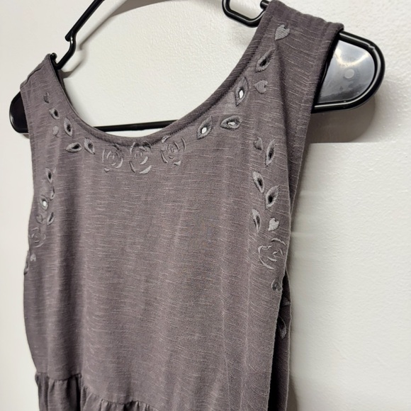 2/$20  Torrid Babydoll Feather Soft Embroidered Club Tank Tie Back Grey - Picture 5 of 9